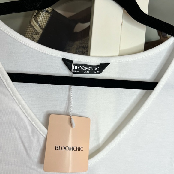 White and Floral Lightweight Tank Top - Picture 4 of 5